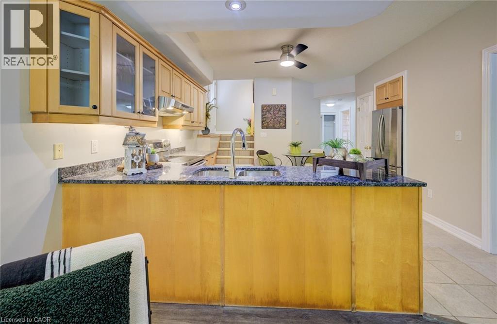 2 SMETANA Drive, Kitchener, Ontario, N2B3B8 — Photo 31