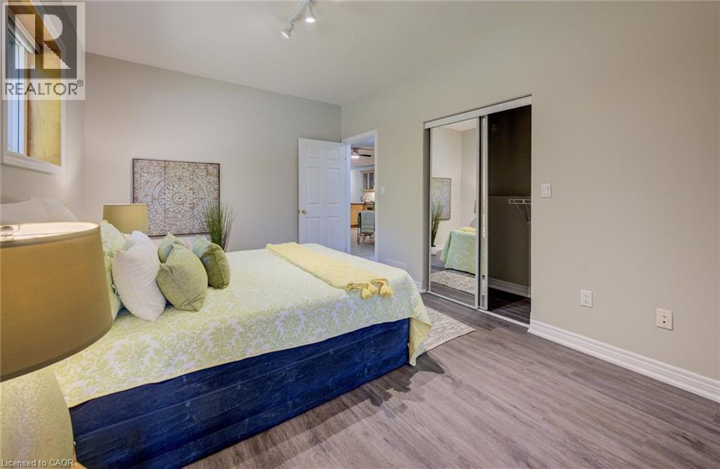 2 SMETANA Drive, Kitchener, Ontario, N2B3B8 — Photo 41