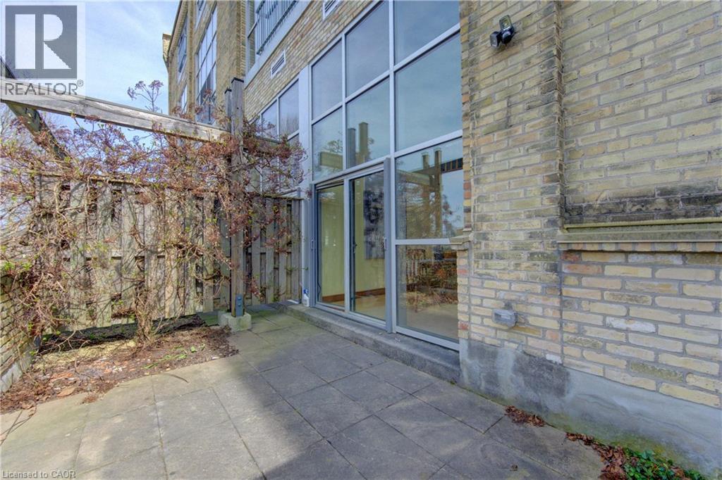 3 FATHER DAVID BAUER Drive Unit# 107, Waterloo, Ontario, N2L6M1 — Photo 15