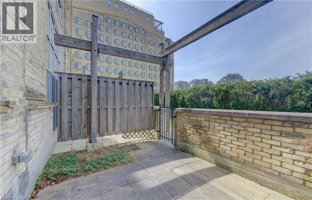 3 FATHER DAVID BAUER Drive Unit# 107, Waterloo, Ontario, N2L6M1 — Photo 16