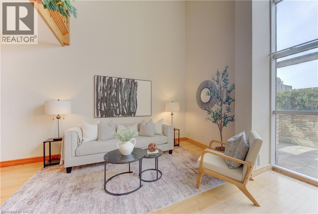 3 FATHER DAVID BAUER Drive Unit# 107, Waterloo, Ontario, N2L6M1 — Photo 4