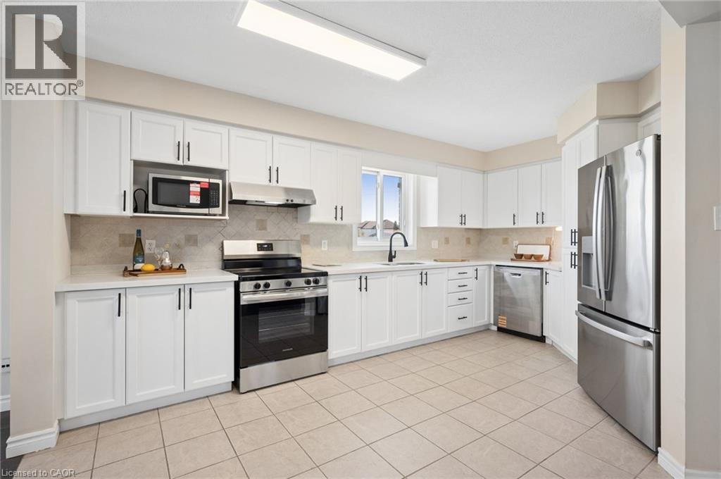 649 DOON SOUTH Drive, Kitchener, Ontario, N2P2X5 — Photo 13