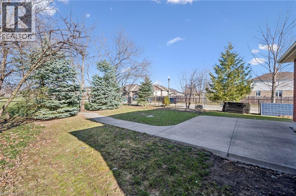 649 DOON SOUTH Drive, Kitchener, Ontario, N2P2X5 — Photo 33