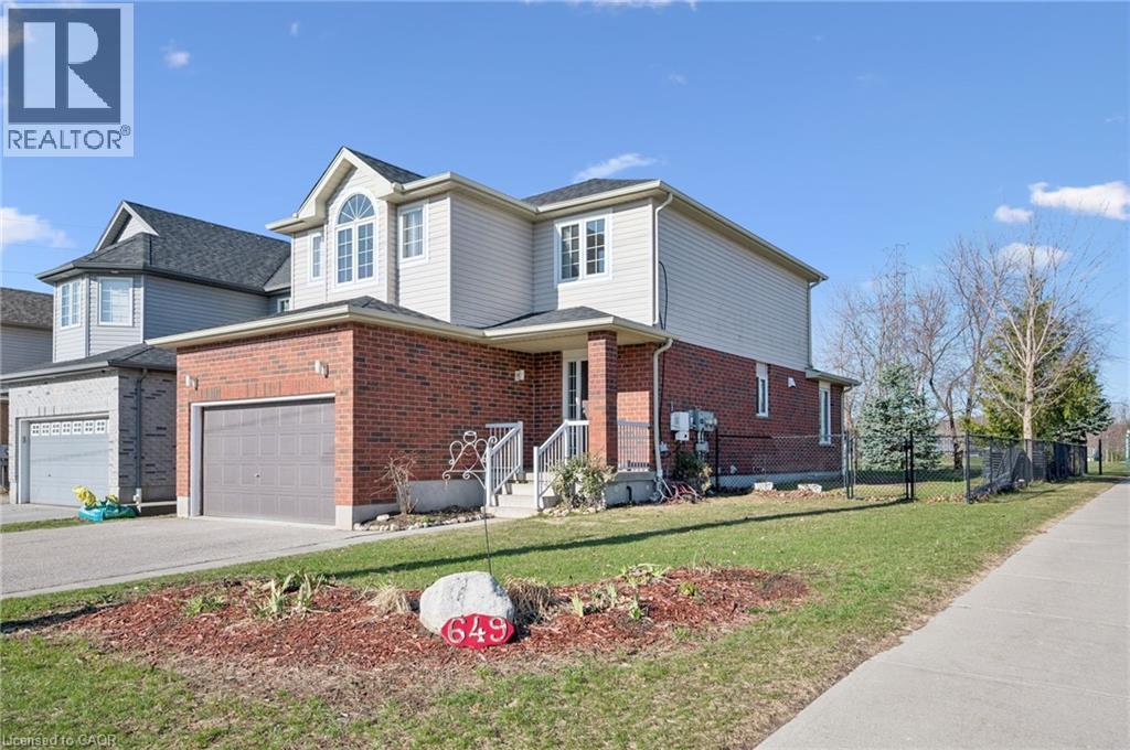 649 DOON SOUTH Drive, Kitchener, Ontario, N2P2X5 — Photo 4