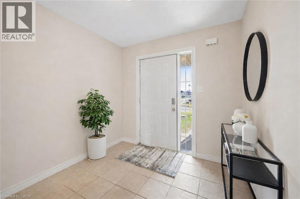 649 DOON SOUTH Drive, Kitchener, Ontario, N2P2X5 — Photo 6