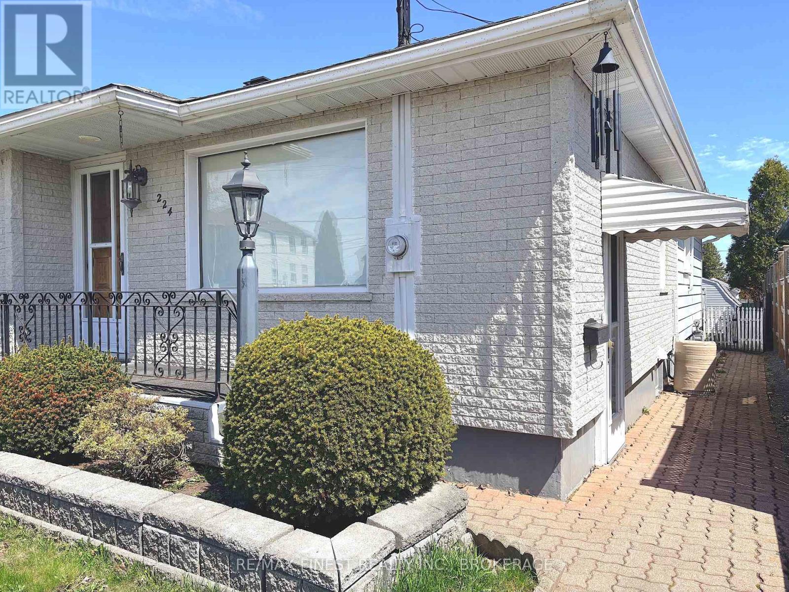 224 DANIS AVENUE, Cornwall, Ontario, K6H5E7 — Photo 4