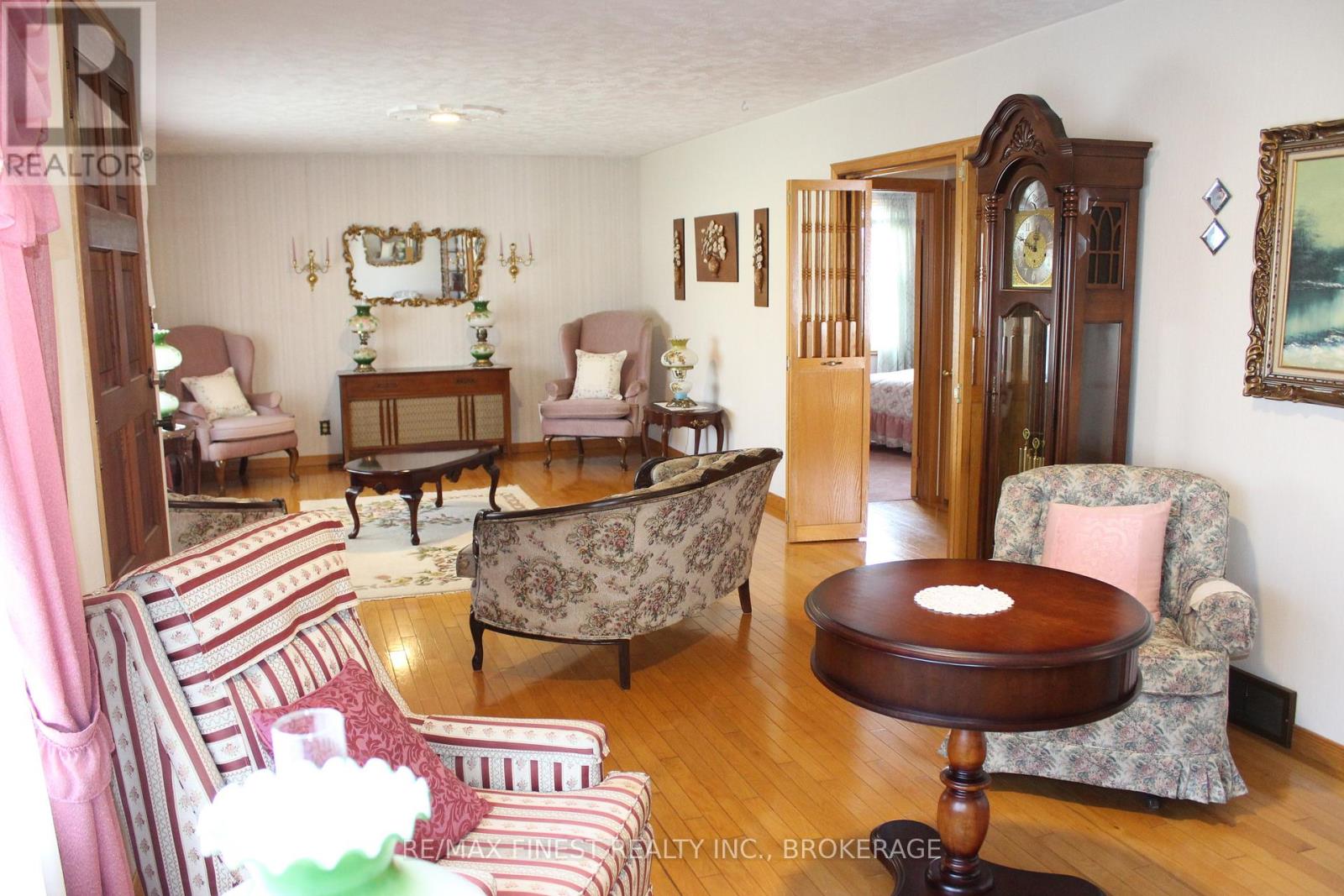 224 DANIS AVENUE, Cornwall, Ontario, K6H5E7 — Photo 6