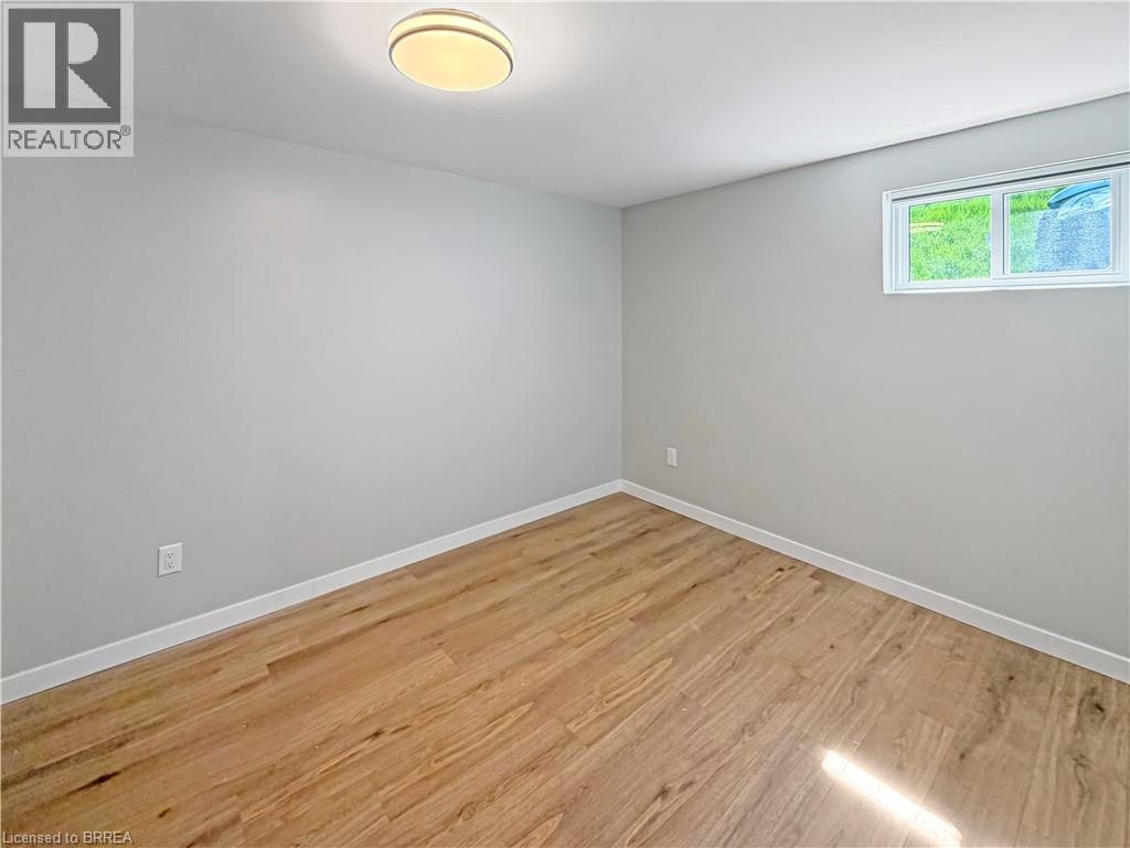 47 WALNUT Street Unit# A, Paris, Ontario, N3L2J4 — Photo 11