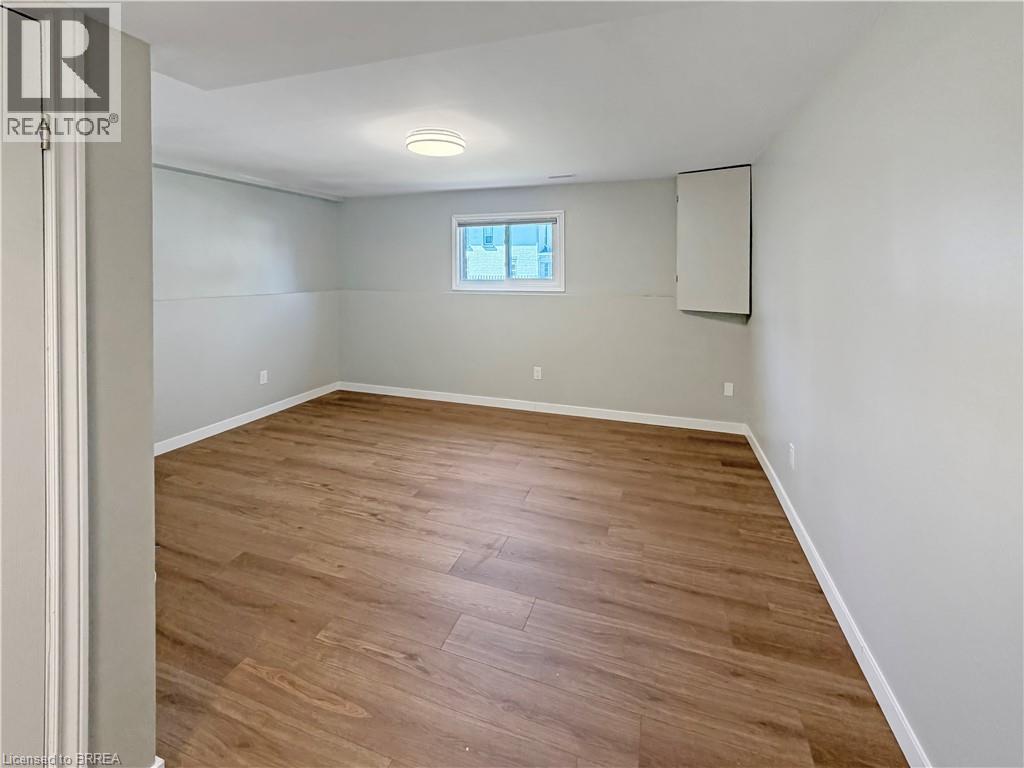 47 WALNUT Street Unit# A, Paris, Ontario, N3L2J4 — Photo 9