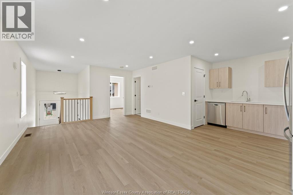 2471-1 FRONT ROAD, LaSalle, Ontario, N9J2C5 — Photo 5