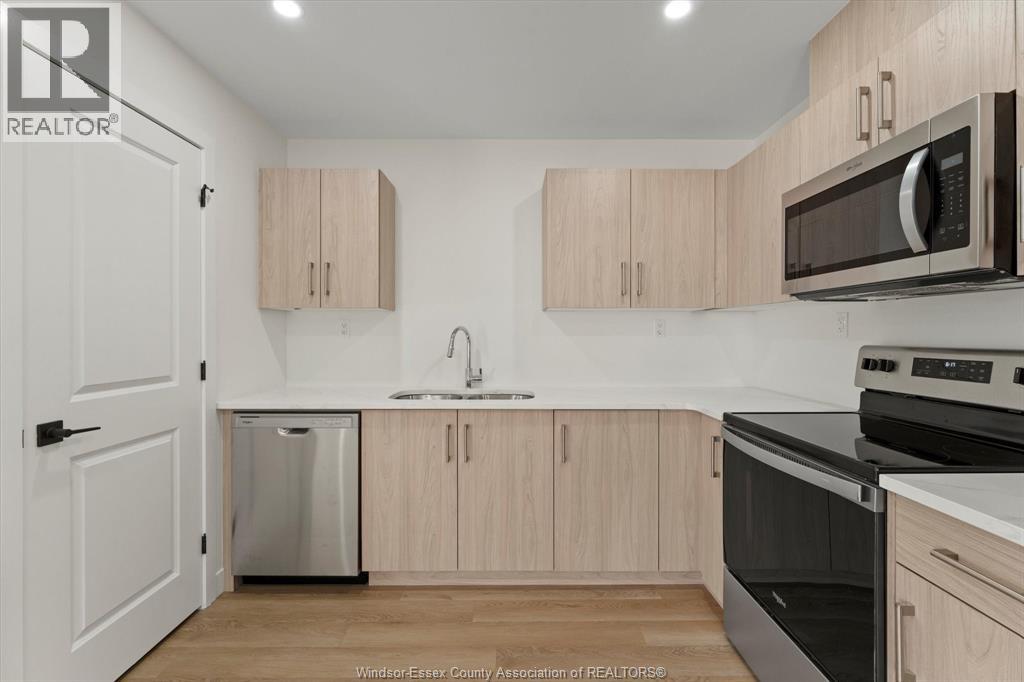 2471-1 FRONT ROAD, LaSalle, Ontario, N9J2C5 — Photo 7