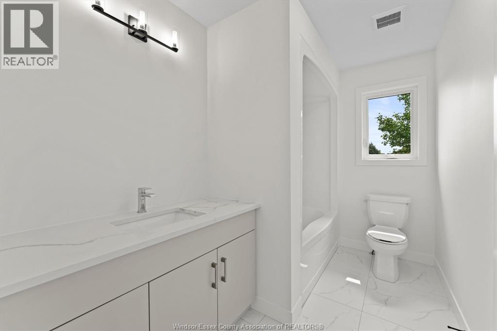 2463-2 FRONT ROAD, LaSalle, Ontario, N9J2C5 — Photo 12
