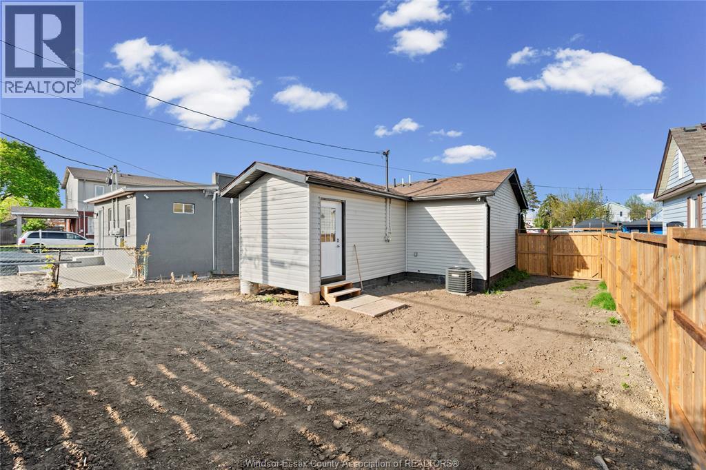 1663 Drouillard ROAD, Windsor, Ontario, N8Y2S4 — Photo 8