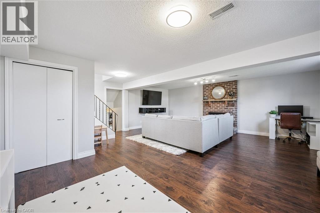 137 CEDAR CREST Street, Kitchener, Ontario, N2N2A6 — Photo 25