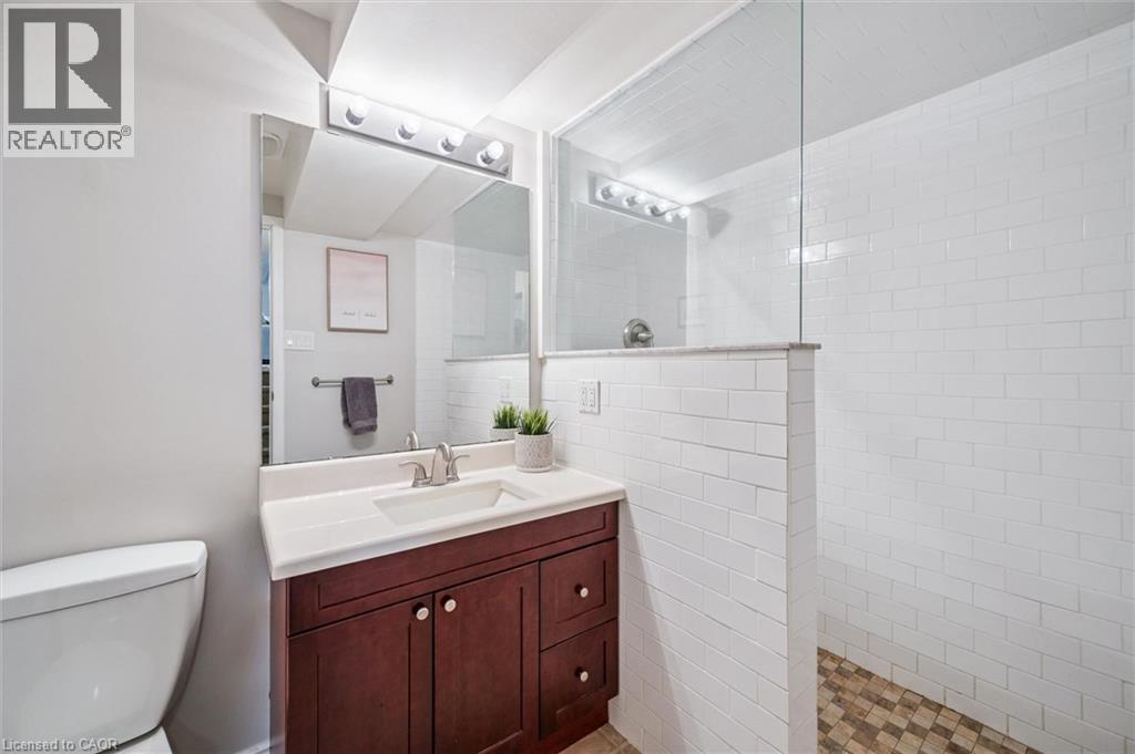 137 CEDAR CREST Street, Kitchener, Ontario, N2N2A6 — Photo 28