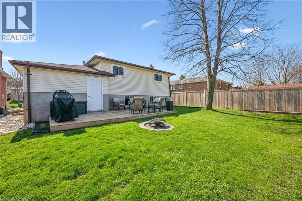 137 CEDAR CREST Street, Kitchener, Ontario, N2N2A6 — Photo 31