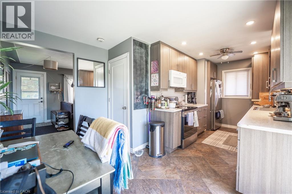 211 DIXON Street, Kitchener, Ontario, N2G3E8 — Photo 14