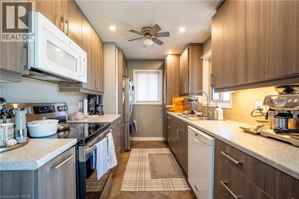 211 DIXON Street, Kitchener, Ontario, N2G3E8 — Photo 15
