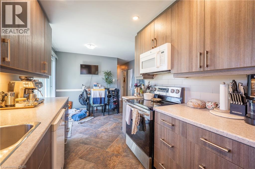 211 DIXON Street, Kitchener, Ontario, N2G3E8 — Photo 18