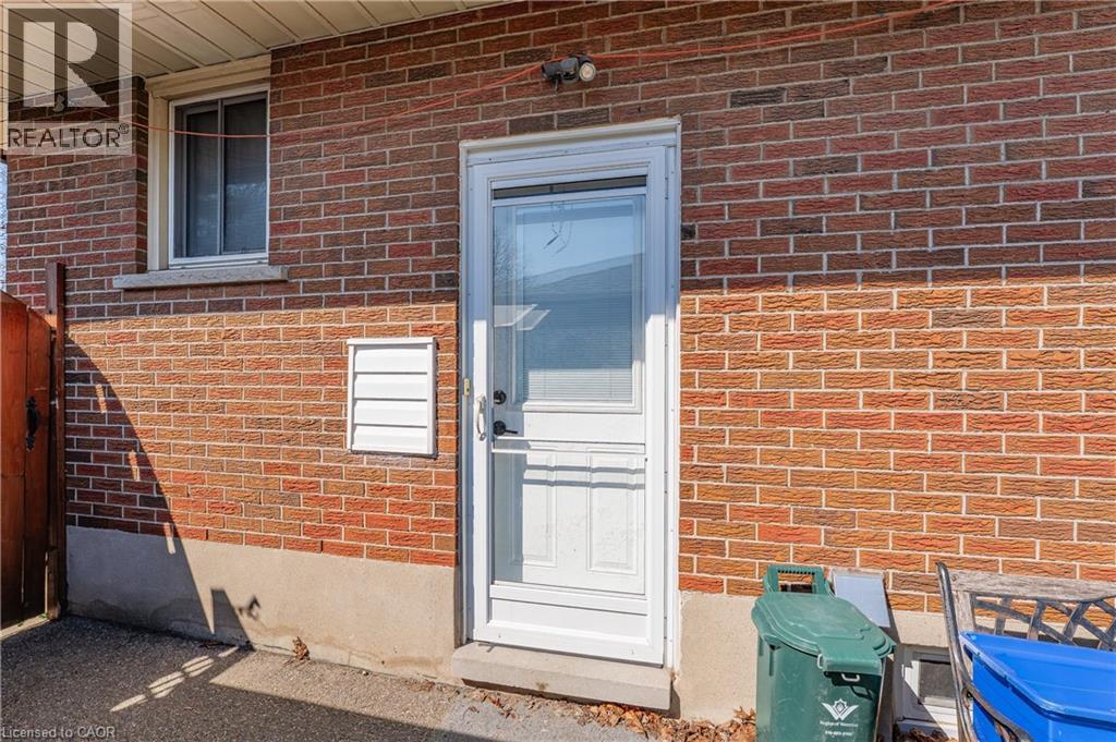 211 DIXON Street, Kitchener, Ontario, N2G3E8 — Photo 7