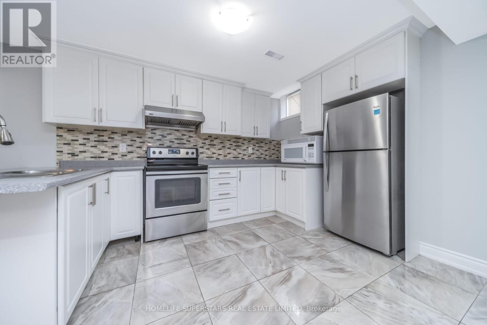 8 LISSON CRESCENT, Brampton (Credit Valley), Ontario, L6X5H8 — Photo 39