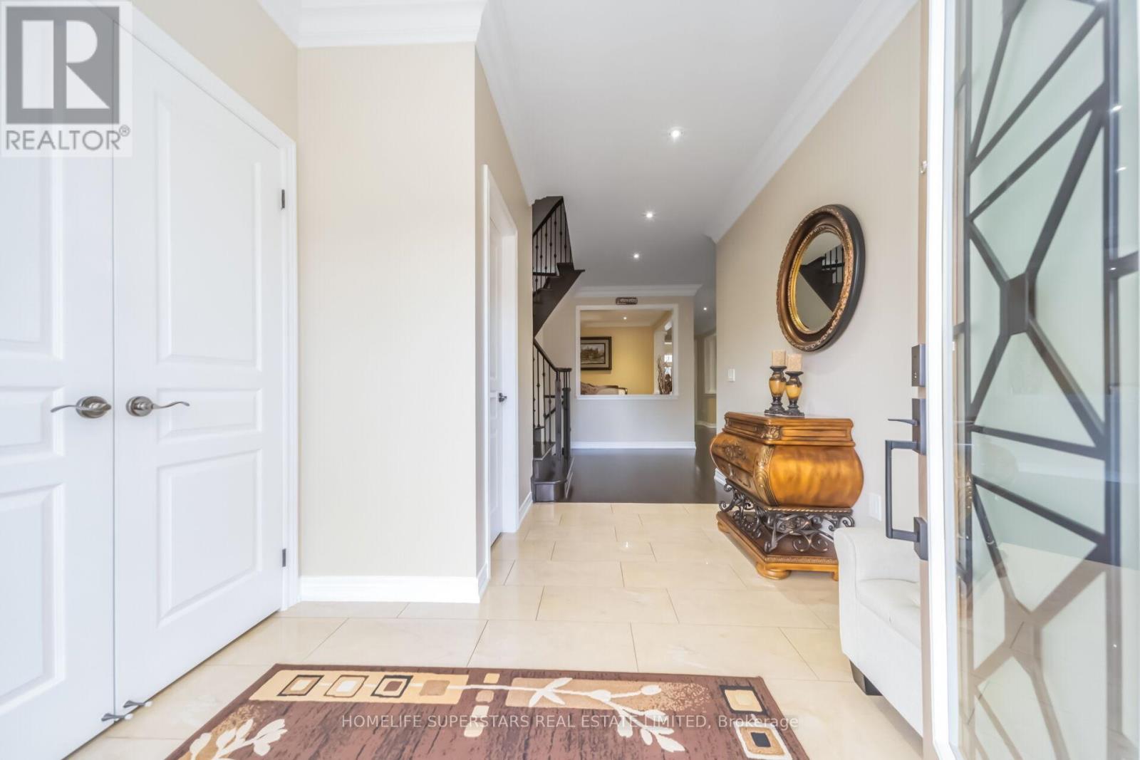 8 LISSON CRESCENT, Brampton (Credit Valley), Ontario, L6X5H8 — Photo 4