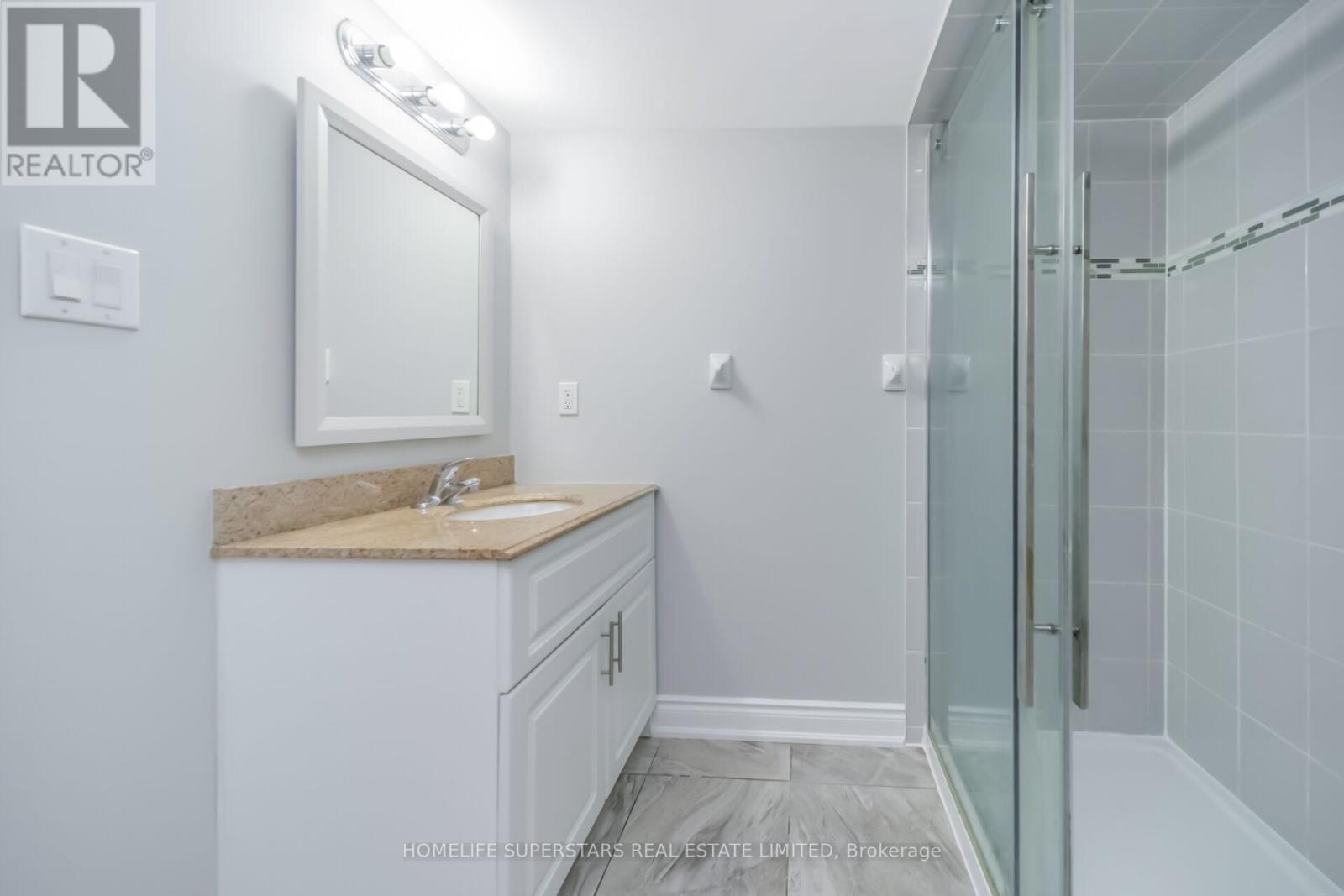 8 LISSON CRESCENT, Brampton (Credit Valley), Ontario, L6X5H8 — Photo 44