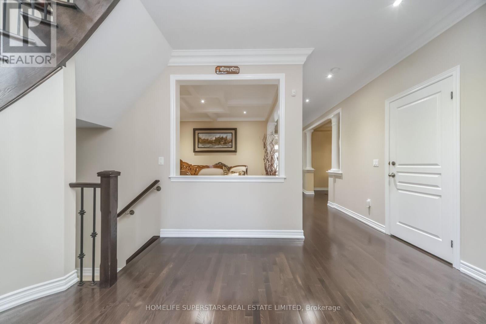 8 LISSON CRESCENT, Brampton (Credit Valley), Ontario, L6X5H8 — Photo 6