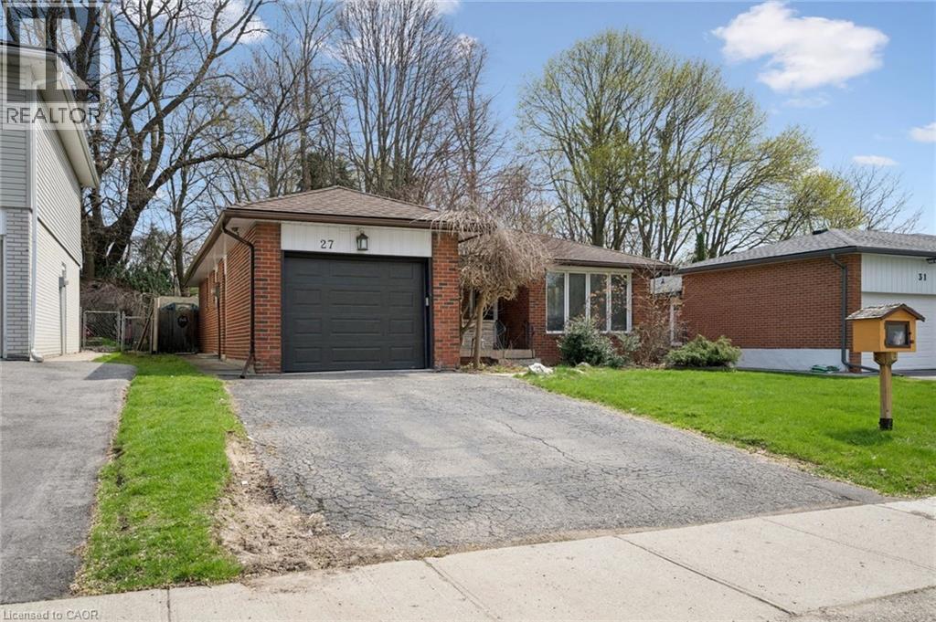27 SILVERSPRING Crescent, Kitchener, Ontario, N2M4P1 — Photo 3