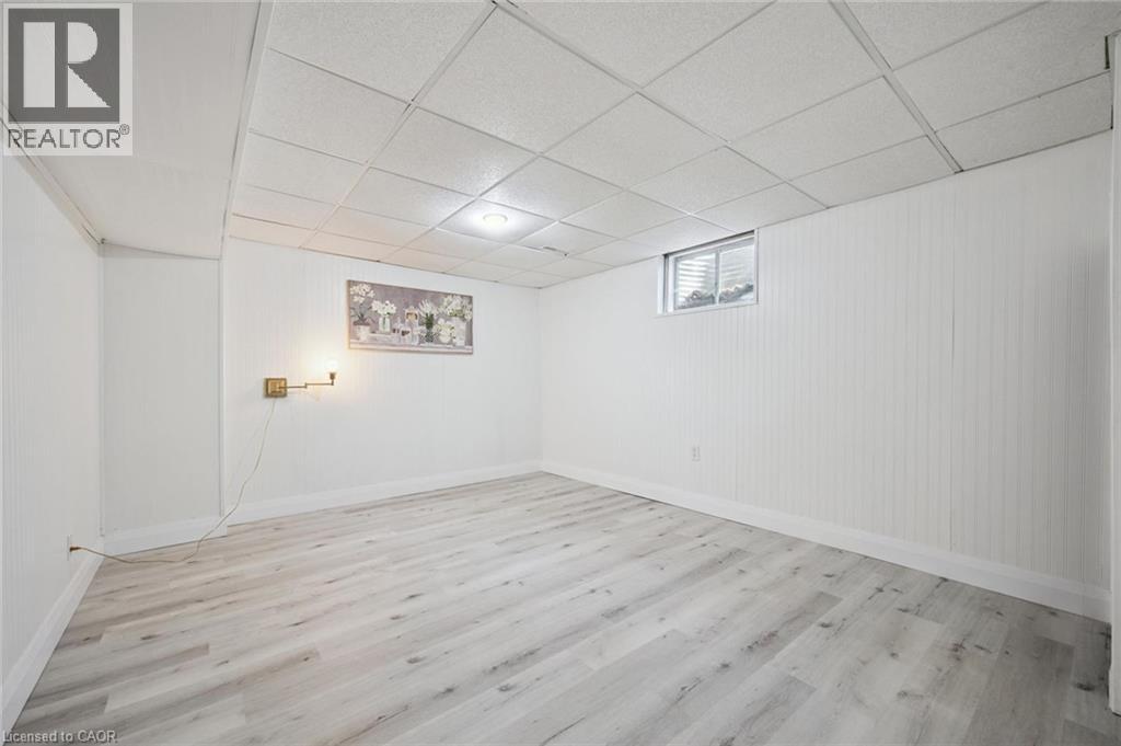 27 SILVERSPRING Crescent, Kitchener, Ontario, N2M4P1 — Photo 36