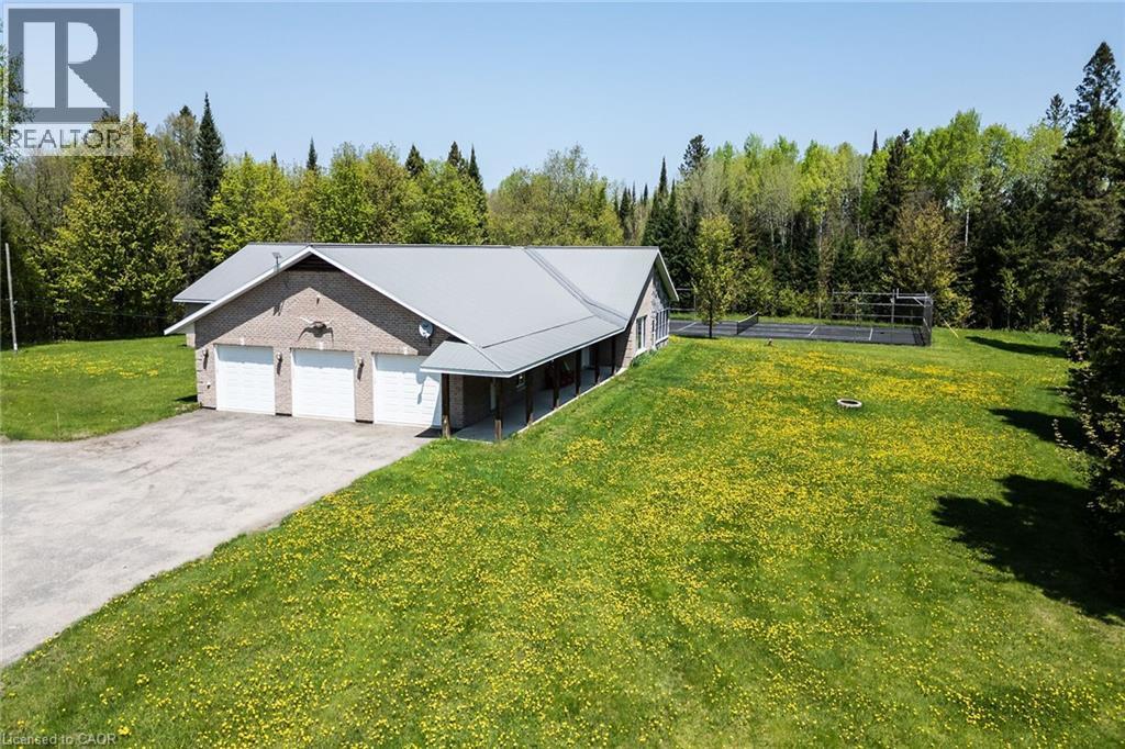 146 OKE Drive, Burk's Falls, Ontario, P0A1C0 — Photo 2