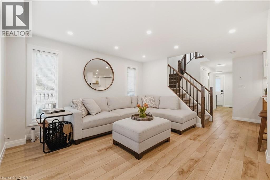 218 PROSPERITY Drive, Kitchener, Ontario, N2E4E5 — Photo 11