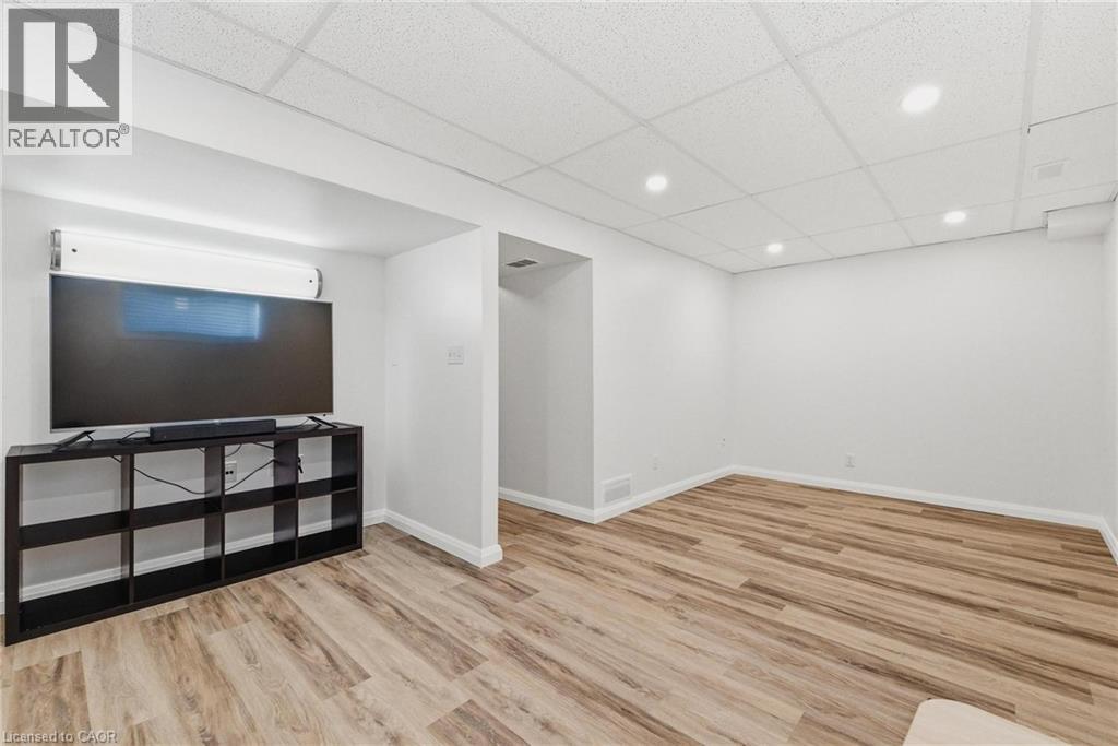 218 PROSPERITY Drive, Kitchener, Ontario, N2E4E5 — Photo 32
