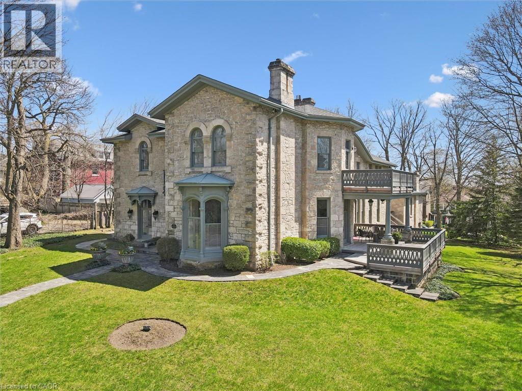 66 PAISLEY Street, Guelph, Ontario, N1H2N8 — Photo 2