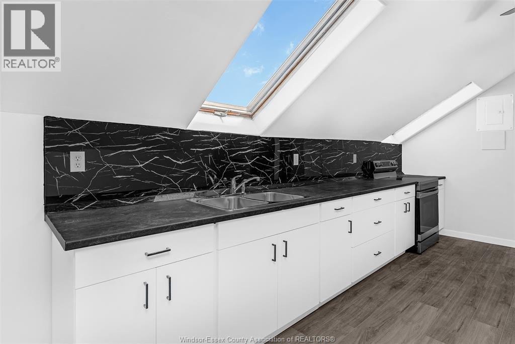 476 Parent Unit# 7, Windsor, Ontario, N8M3S1 — Photo 8
