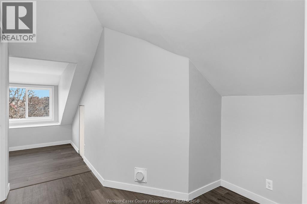476 Parent Unit# 7, Windsor, Ontario, N8M3S1 — Photo 9