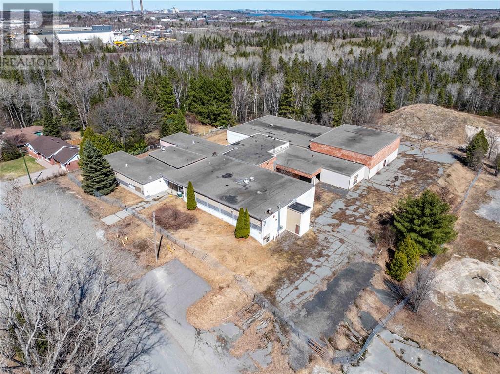 16 Jessie, Lively, Ontario, P3Y1A2 — Photo 25