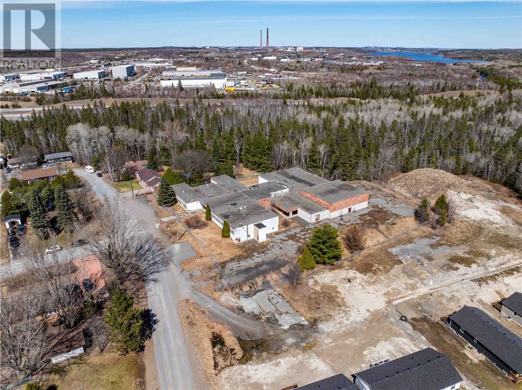 16 Jessie, Lively, Ontario, P3Y1A2 — Photo 26