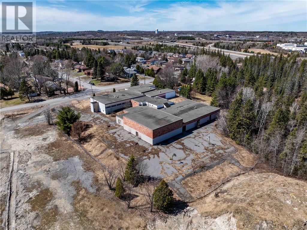 16 Jessie, Lively, Ontario, P3Y1A2 — Photo 27