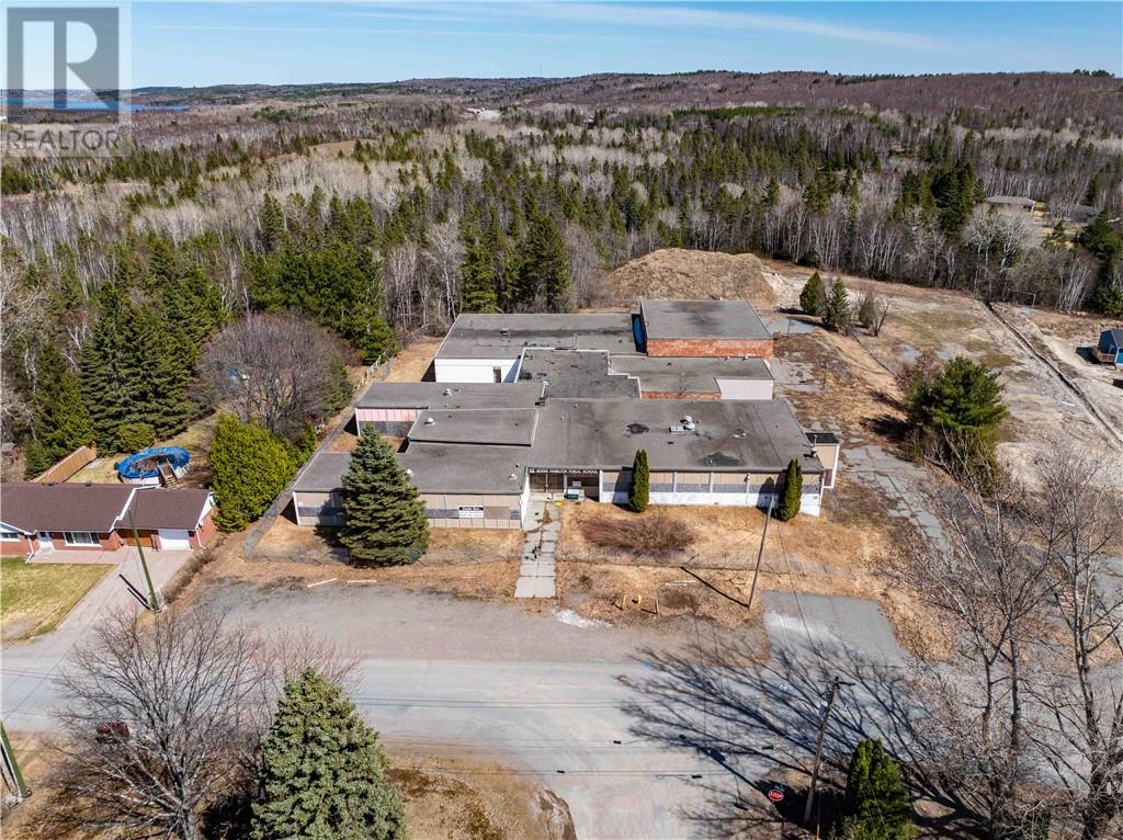 16 Jessie, Lively, Ontario, P3Y1A2 — Photo 35