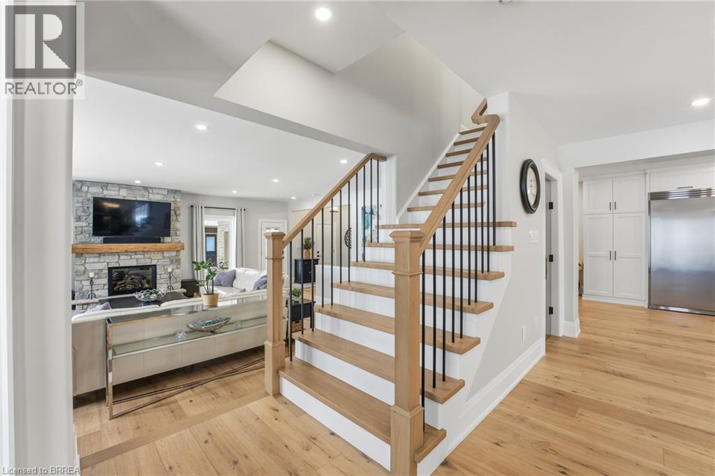 360 ROBINSON Road, Brantford, Ontario, N3T5L7 — Photo 12