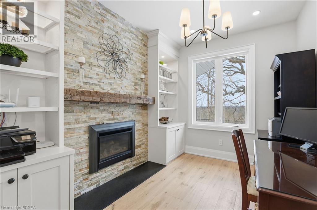 360 ROBINSON Road, Brantford, Ontario, N3T5L7 — Photo 28