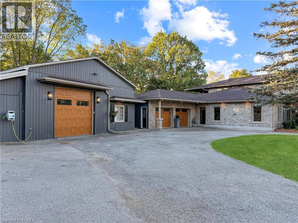 360 ROBINSON Road, Brantford, Ontario, N3T5L7 — Photo 3