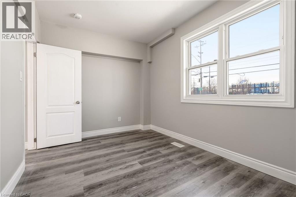 267 VANSITMART Avenue, Hamilton, Ontario, L8H3B2 — Photo 11