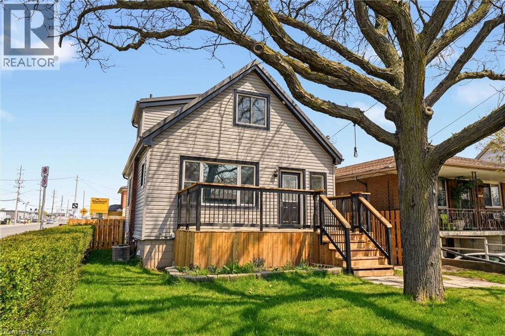 267 VANSITMART Avenue, Hamilton, Ontario, L8H3B2 — Photo 2