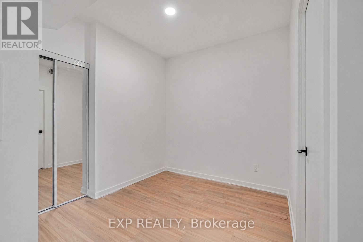 902 - 2782 BARTON STREET E, Hamilton (Riverdale), Ontario, L8E2J8 — Photo 18