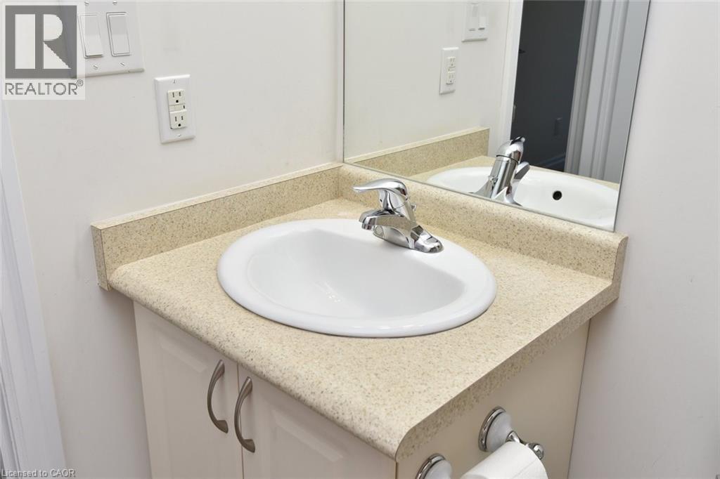 170 ROCKHAVEN Lane Unit# 210, Hamilton, Ontario, L8B1B5 — Photo 22