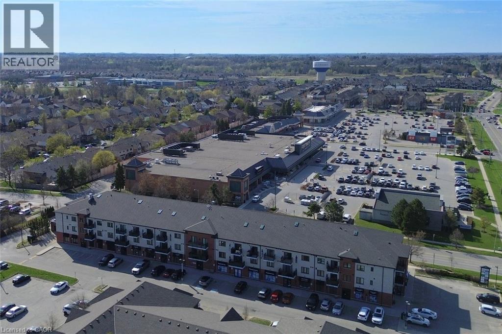 170 ROCKHAVEN Lane Unit# 210, Hamilton, Ontario, L8B1B5 — Photo 4