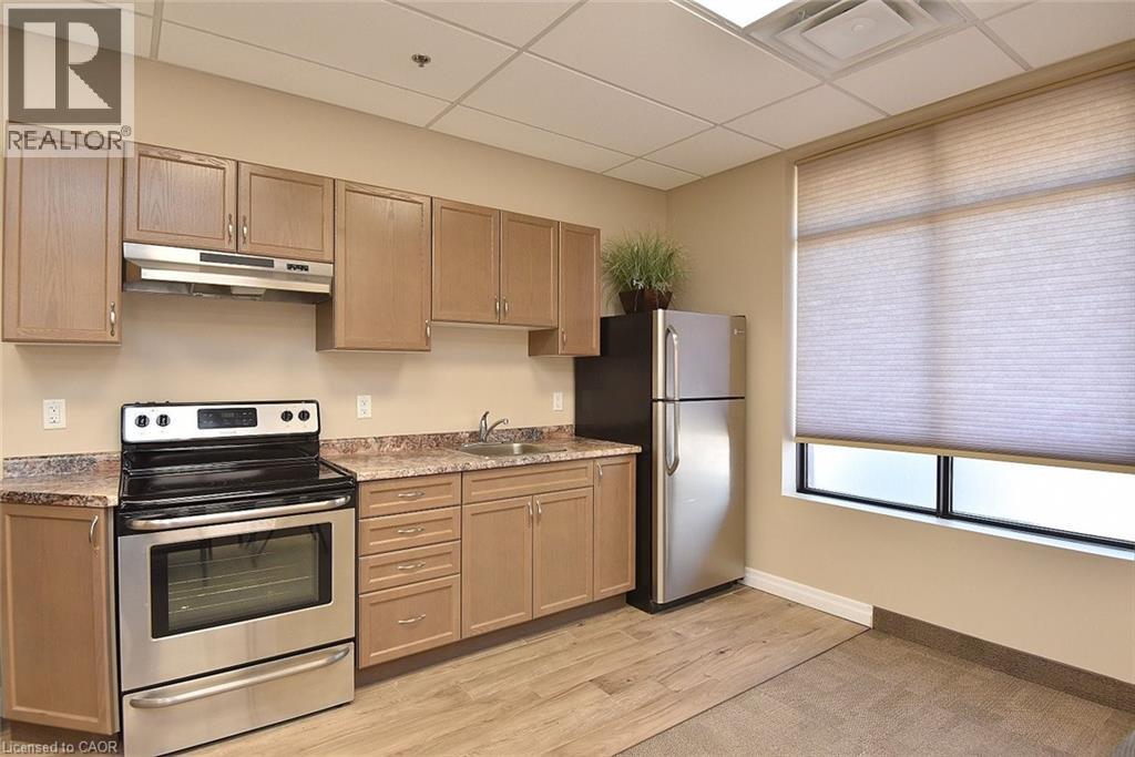 170 ROCKHAVEN Lane Unit# 210, Hamilton, Ontario, L8B1B5 — Photo 42