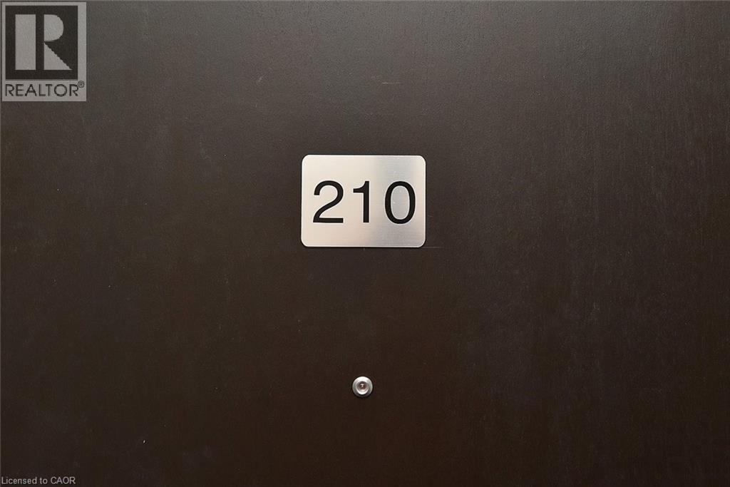 170 ROCKHAVEN Lane Unit# 210, Hamilton, Ontario, L8B1B5 — Photo 7